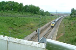 Eurostar passes through Scalers Hill